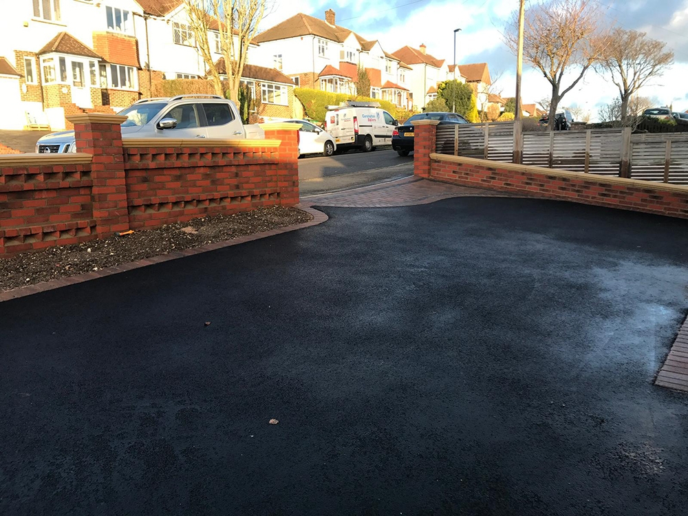 New Tarmac Driveway in Croydon